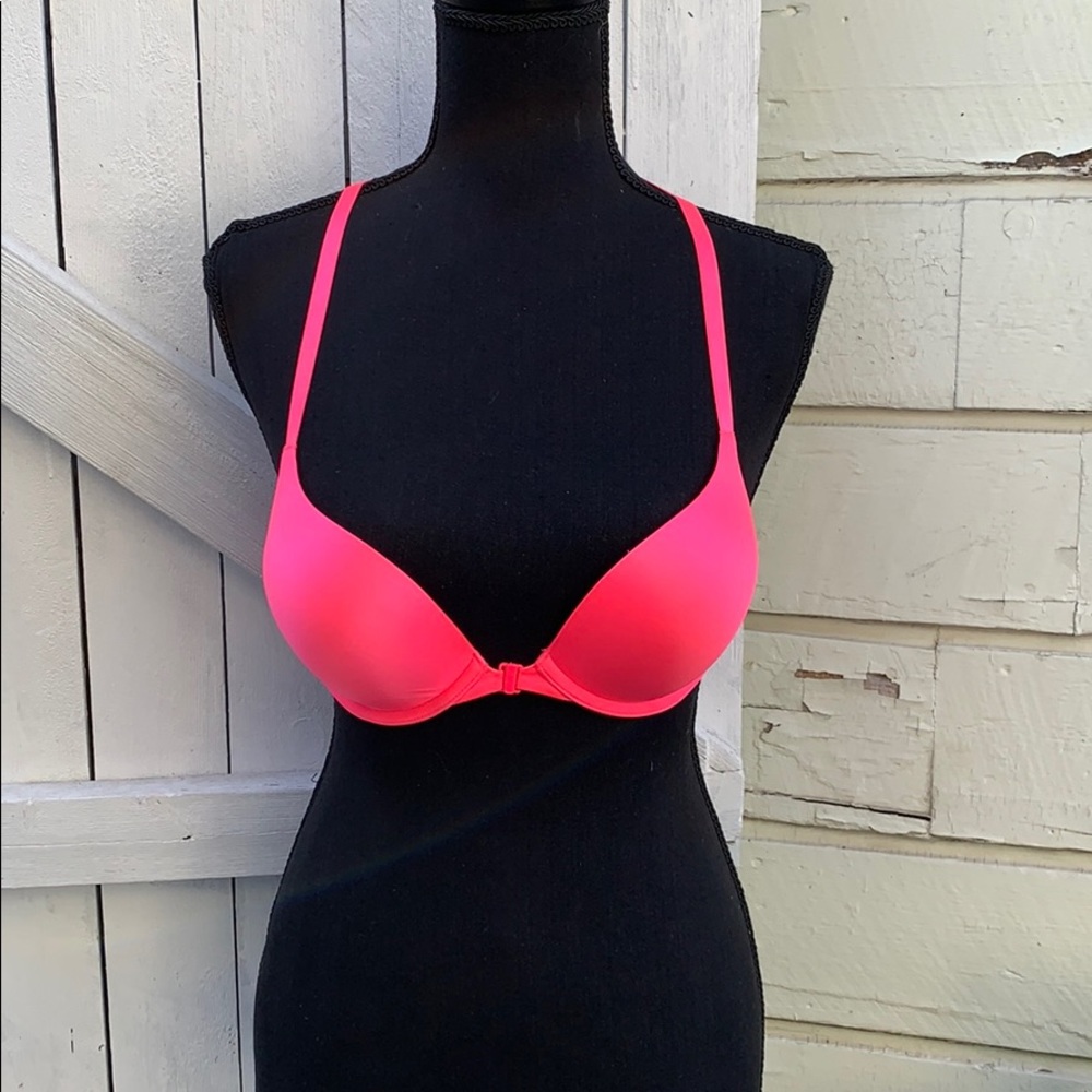 Victoria Secret bombshell plunge bra